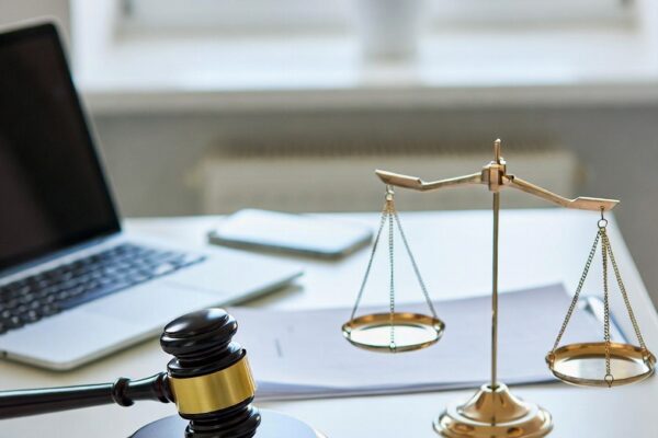 Alternative Dispute Resolution (ADR) Legal Services, Mediation Services, Negotiation Services, Dispute Assessment & Advisory, Settlement & Agreement Drafting, Arbitration